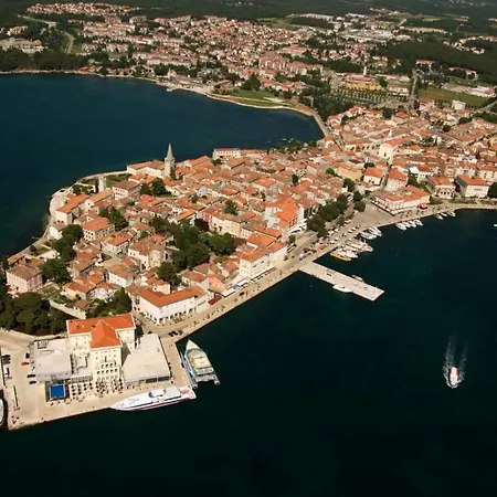 Pool-apartments 아파트 *