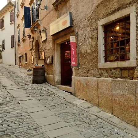 Pool-apartments Πόρετς