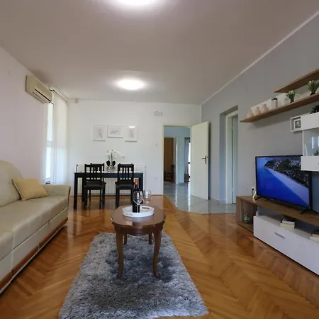 Pool-apartments Διαμέρισμα