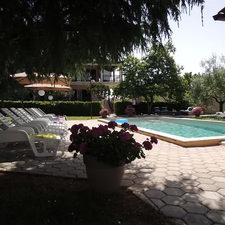 Pool-apartments